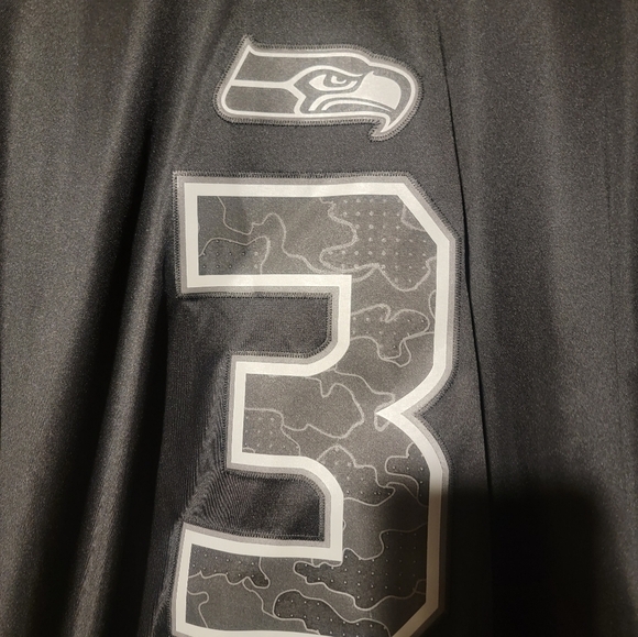 NFL Seattle Seahawks Black Jersey 2XL Russell Wilson 45NM-00A-78F-002 - Picture 6 of 6
